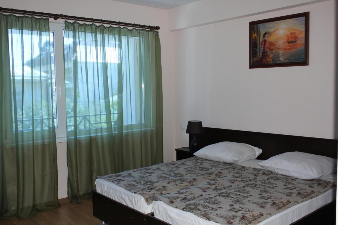Guest House Zvanba Gagra Exteriér fotografie