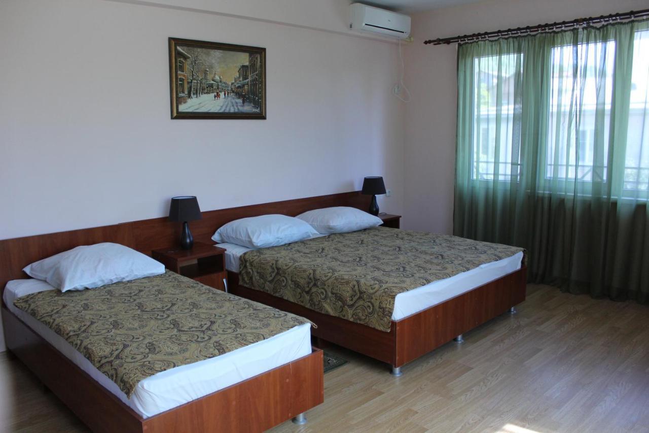 Guest House Zvanba Gagra Exteriér fotografie